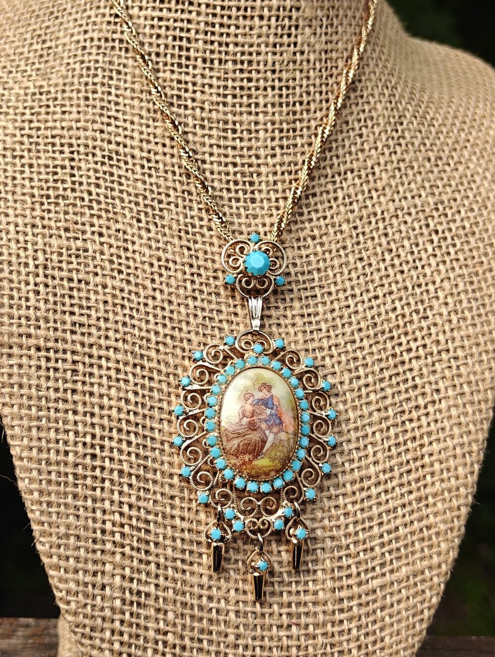 Vintage Juliana Book Piece Porcelain Cameo Necklace